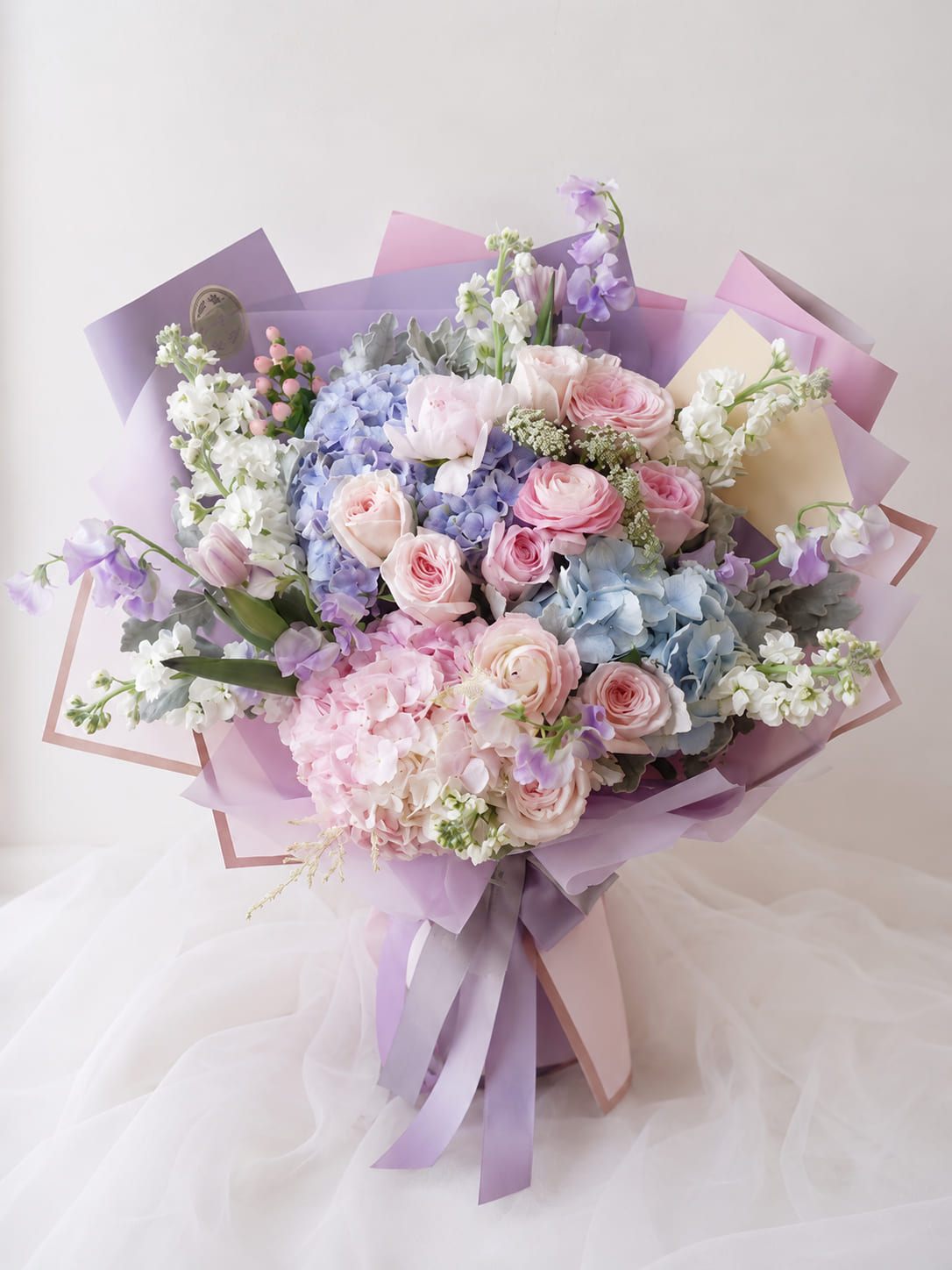 Pastel rose and hydrangea bouquet delivered in Marrakech, just because
