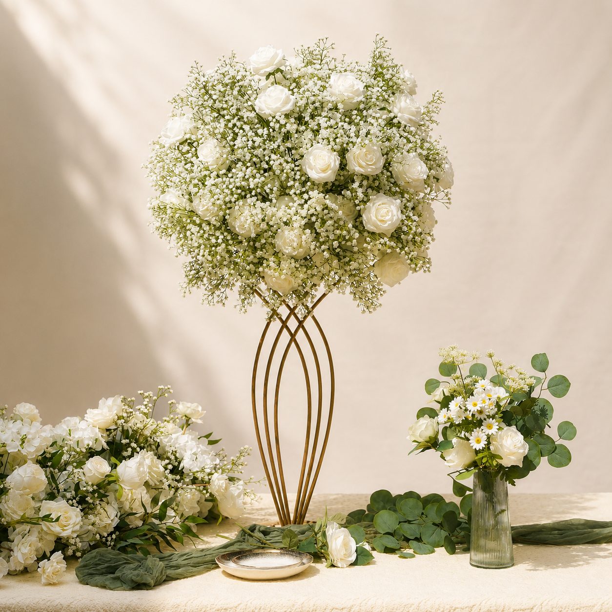 White floral arrangement for a wedding in Marrakech